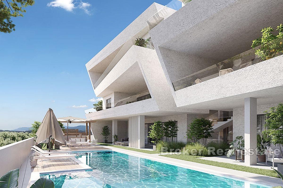 Wohnung in einem Neubau mit Pool und Meerblick
