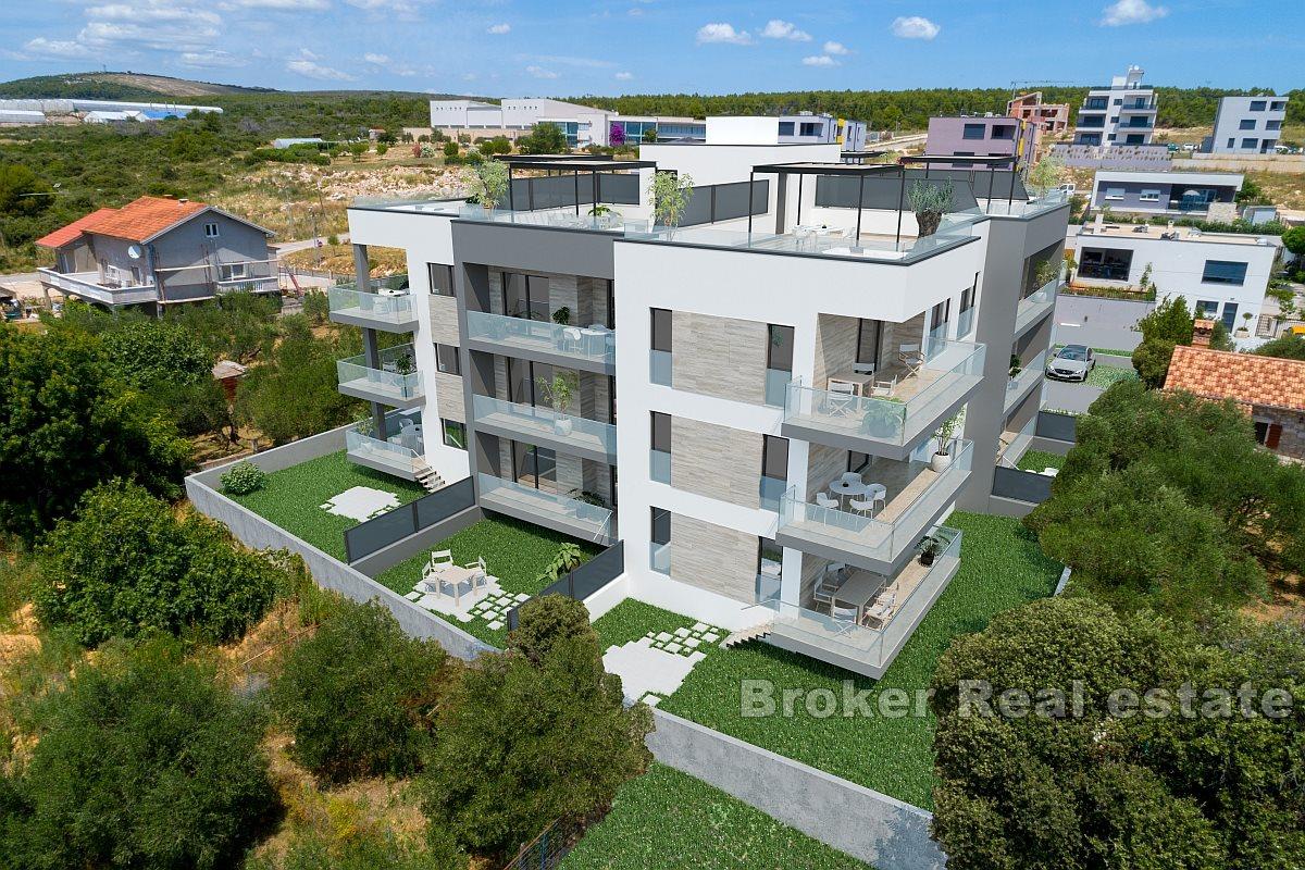Zweizimmer-Penthouse mit Dachterrasse und Meerblick
