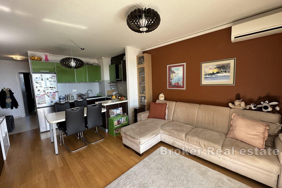 Eine Zwei-Zimmer-Wohnung mit wunderschönem Meerblick