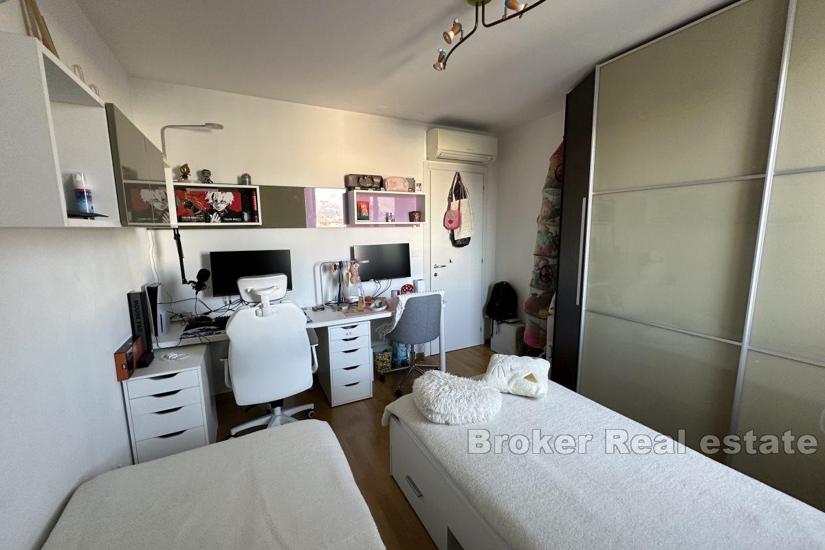 Eine Zwei-Zimmer-Wohnung mit wunderschönem Meerblick