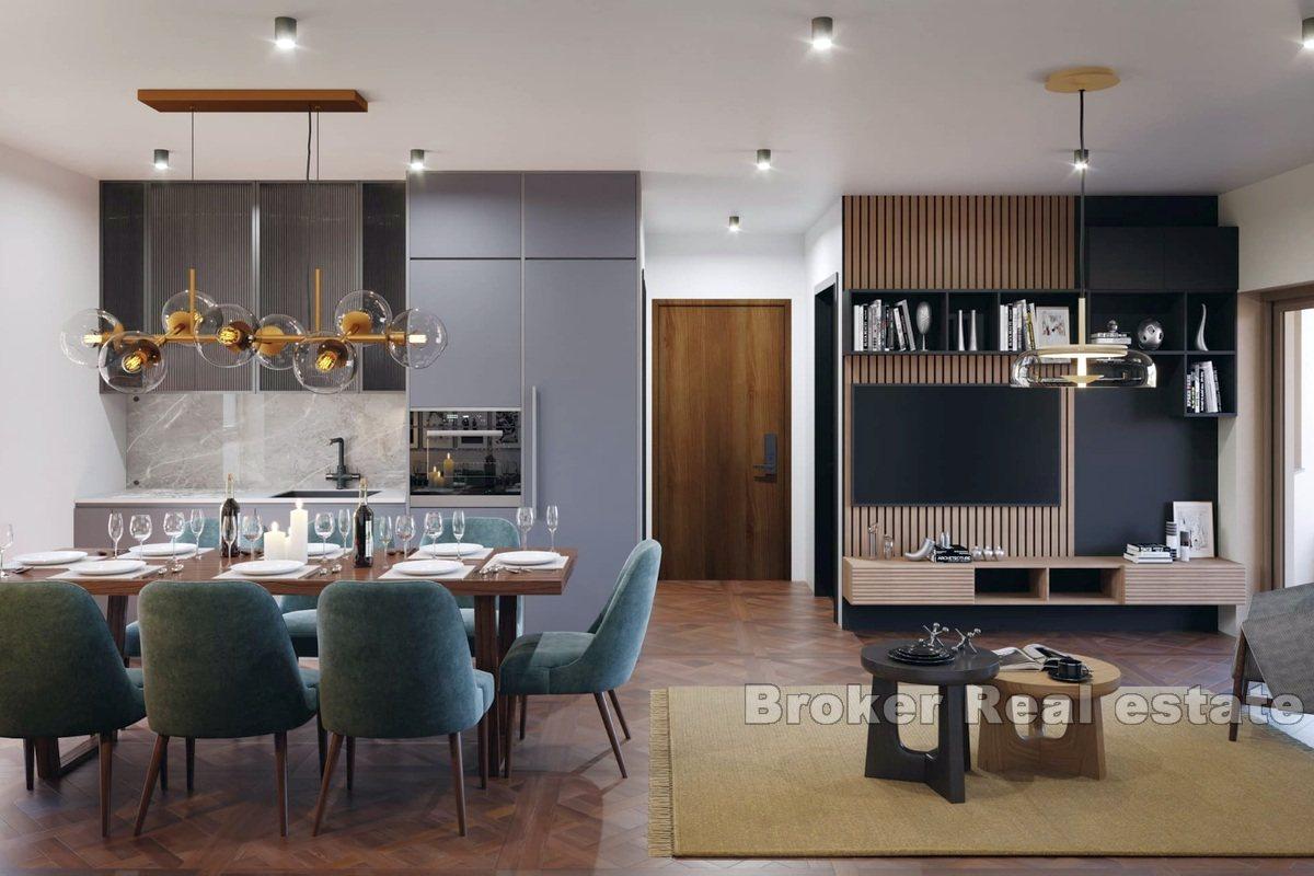 Luxurious penthouse with open sea views