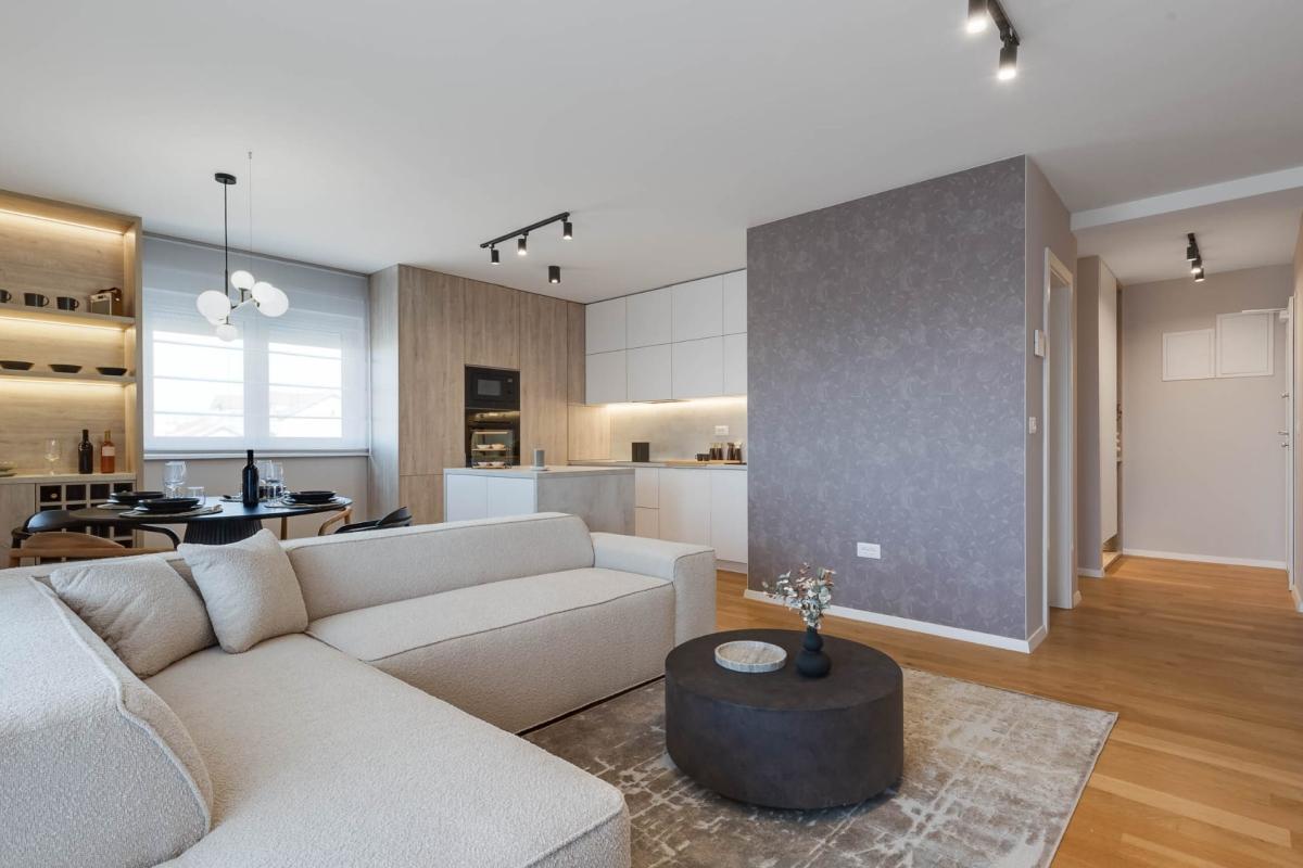 Appartamento di lusso con jacuzzi privata e vista sulla città