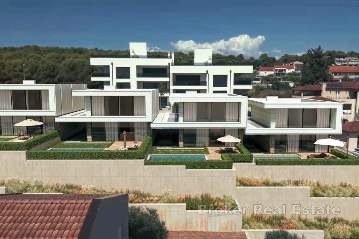Nuovo edificio moderno con vista mare