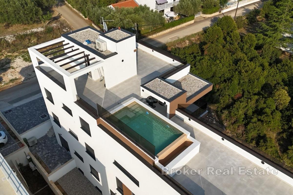 Luxuriöses Penthouse mit Pool und Dachterrasse
