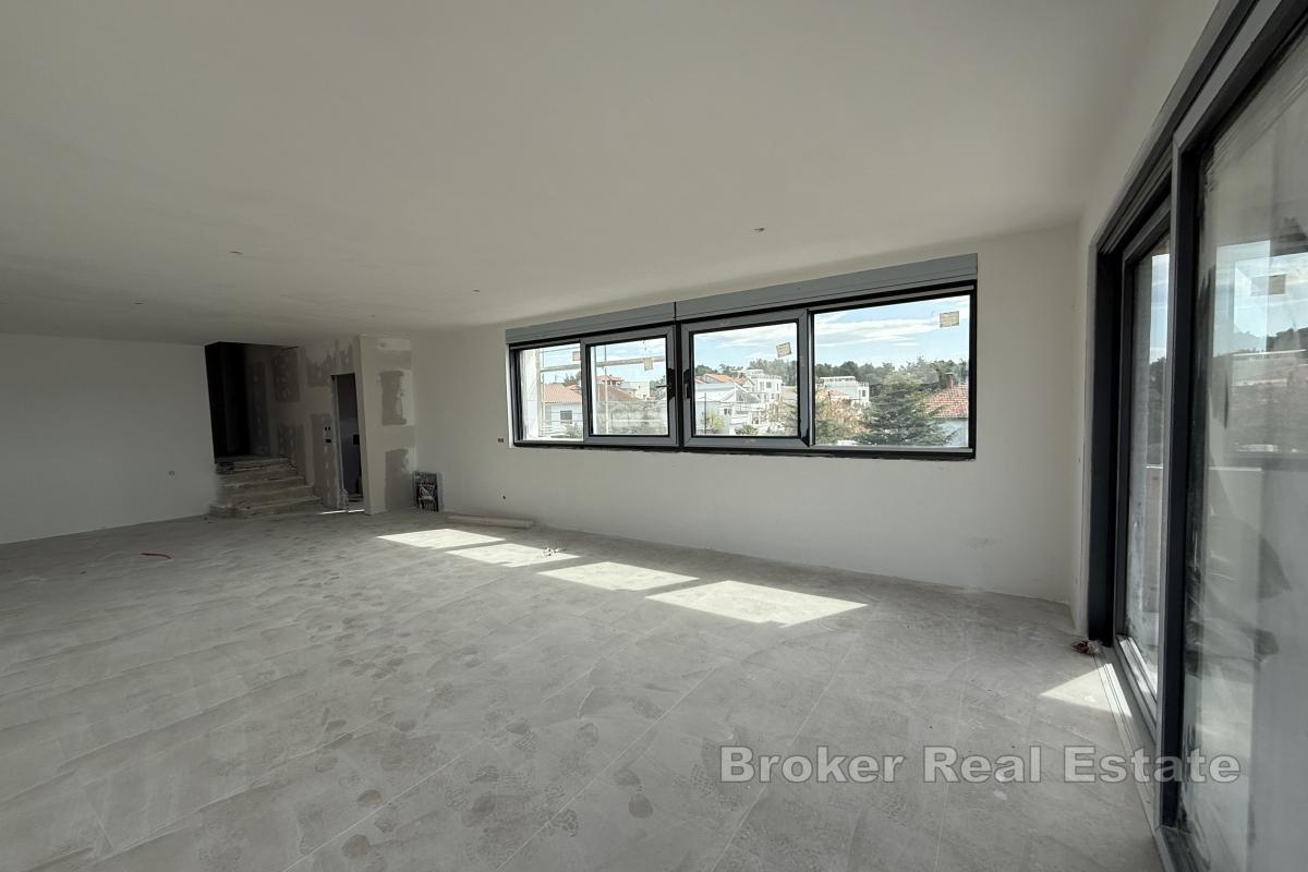 Luxuriöses Penthouse mit Pool und Dachterrasse