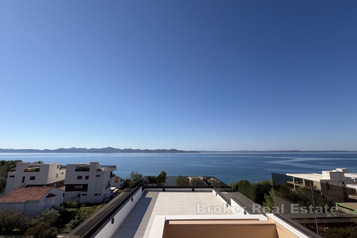 Luxuriöses Penthouse mit Pool und Dachterrasse