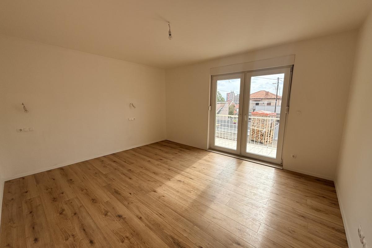 Appartamento ristrutturato con ampia terrazza privata