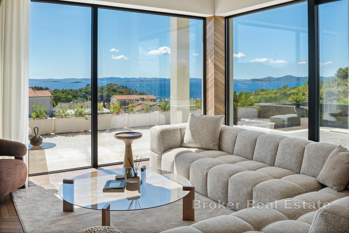 Exklusive Adria-Villa mit unvergleichlichem 360°-Panoramablick auf Meer, See und Inseln