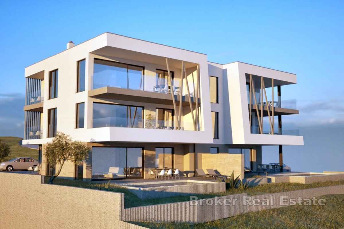 Großzügige Erdgeschosswohnung mit Pool in einem modernen Neubau