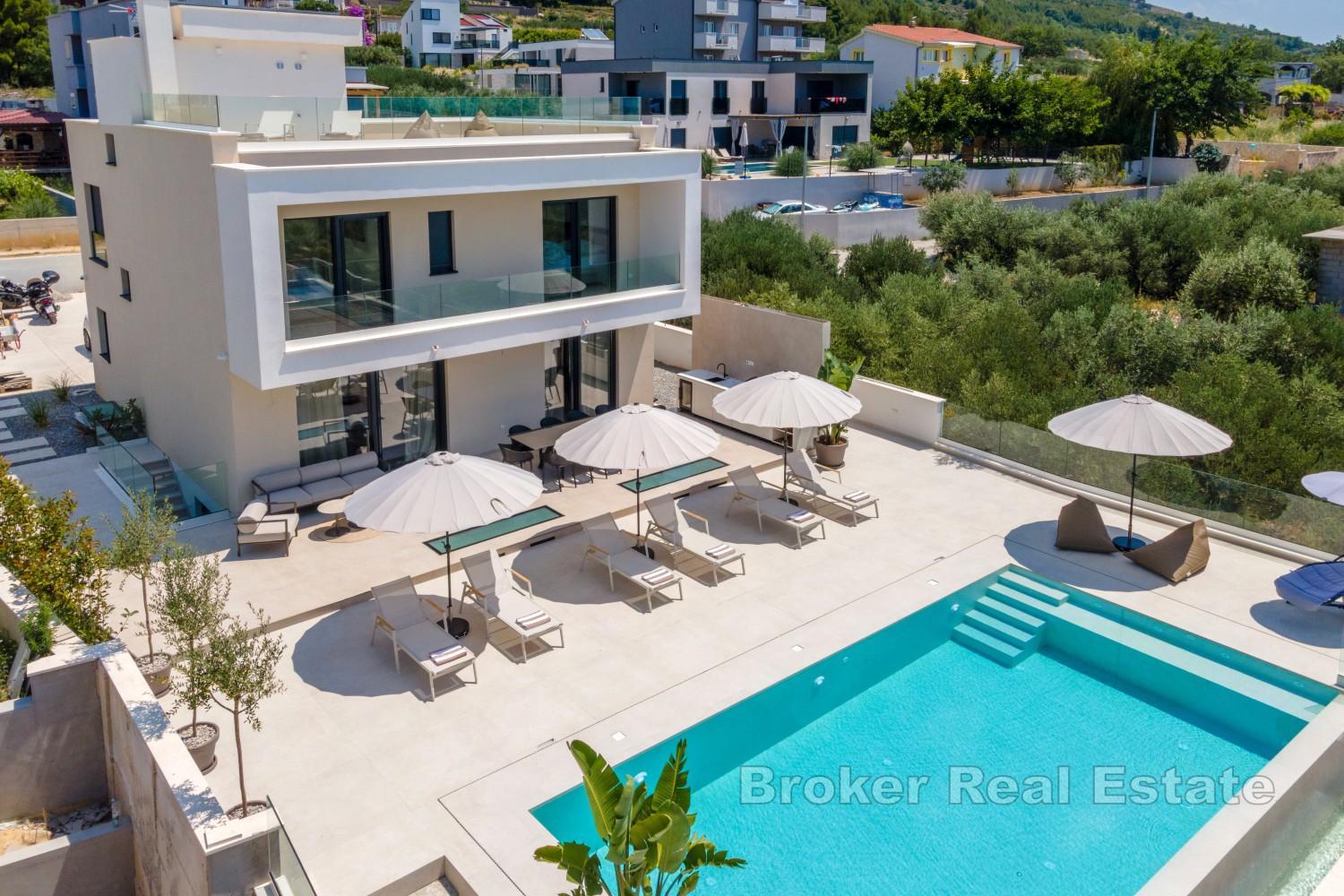 Moderne Villa mit Meerblick