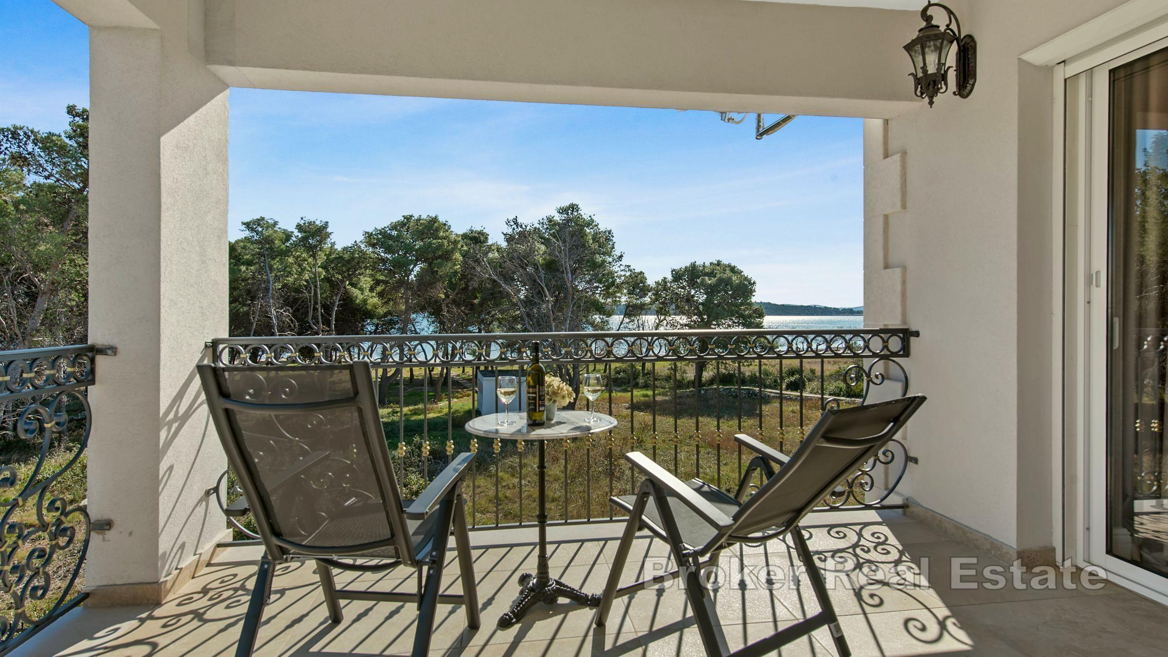 Eine außergewöhnliche Villa mit Pool und Meerblick