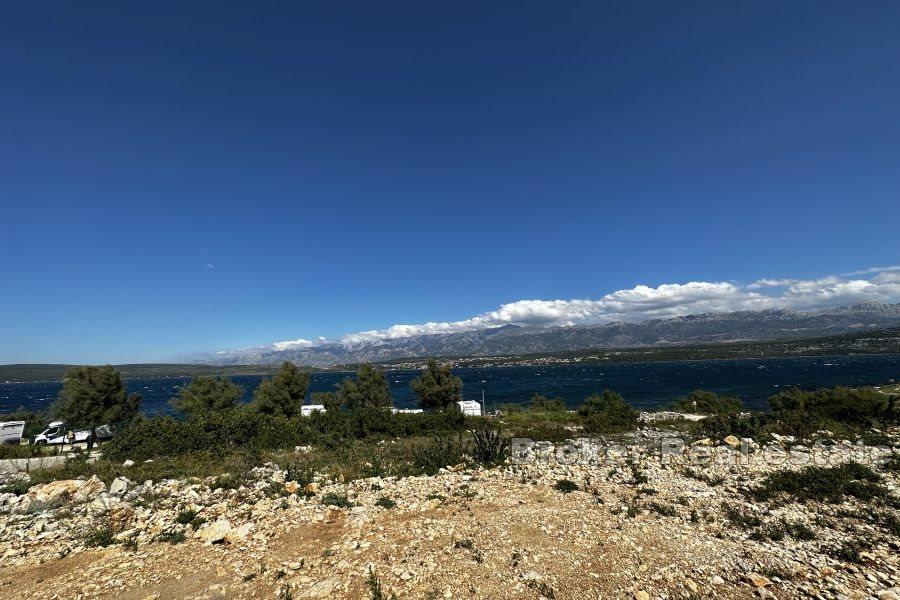 Ampio terreno edificabile vicino al mare