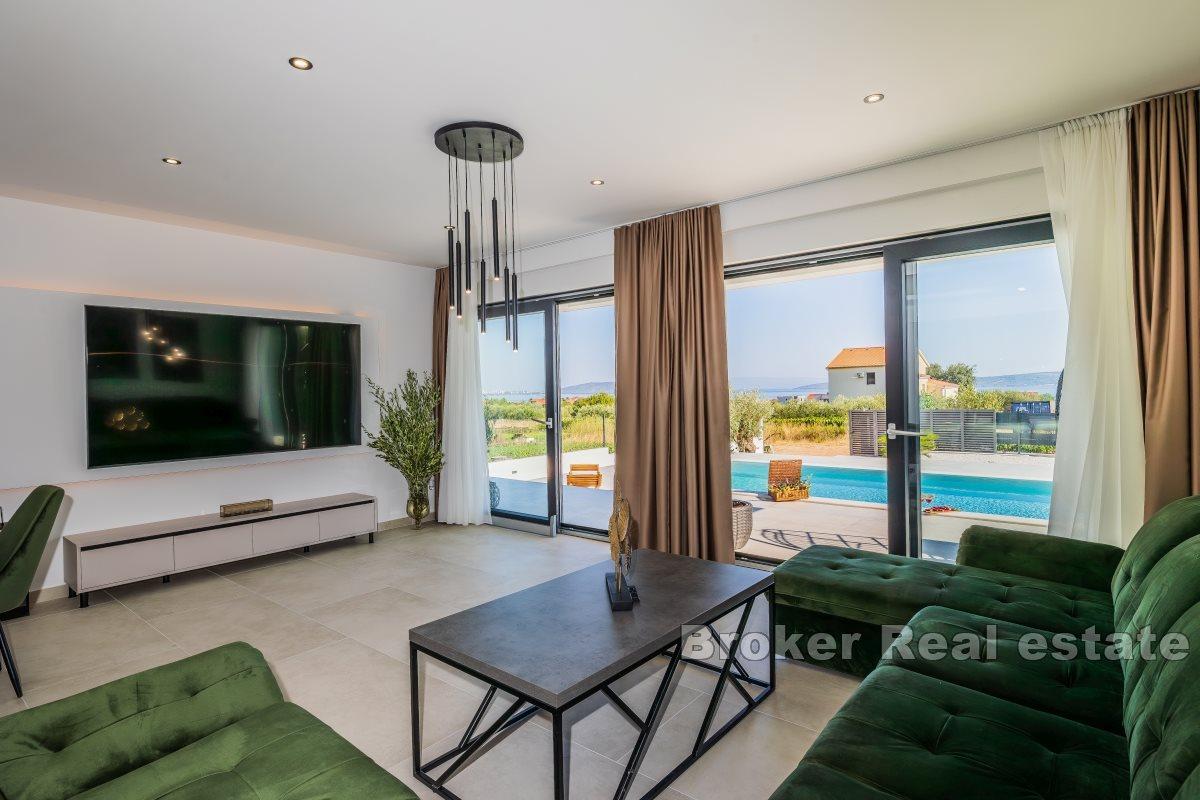 Luxusvilla mit Meerblick