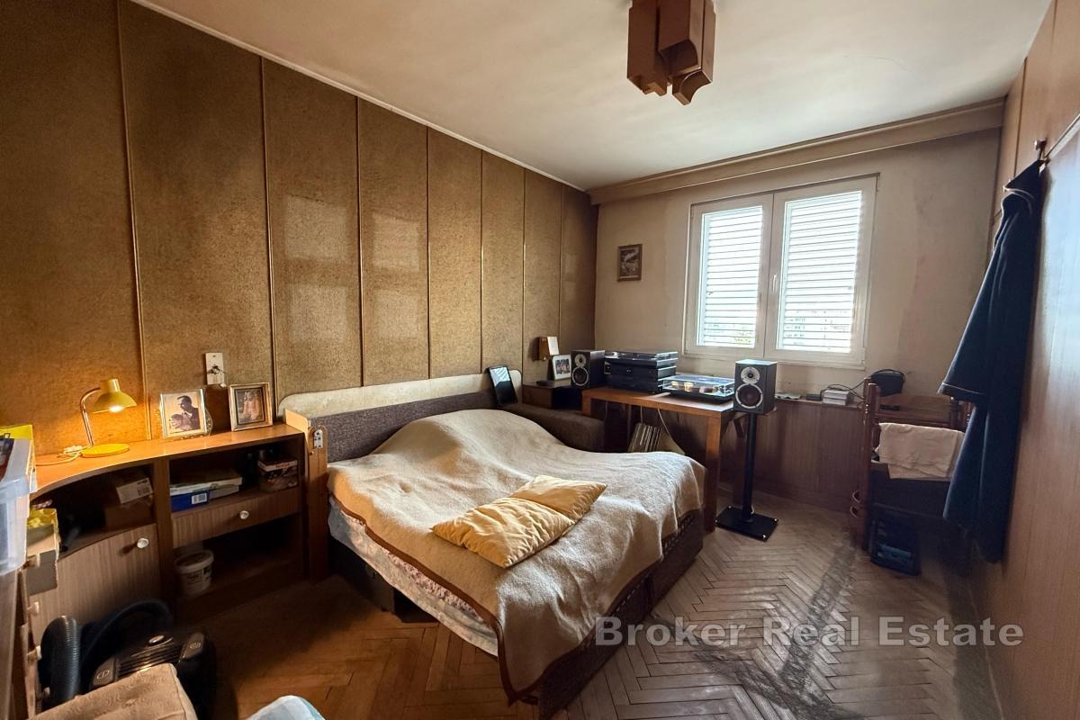 Appartement de deux chambres dans un endroit attrayant à Split