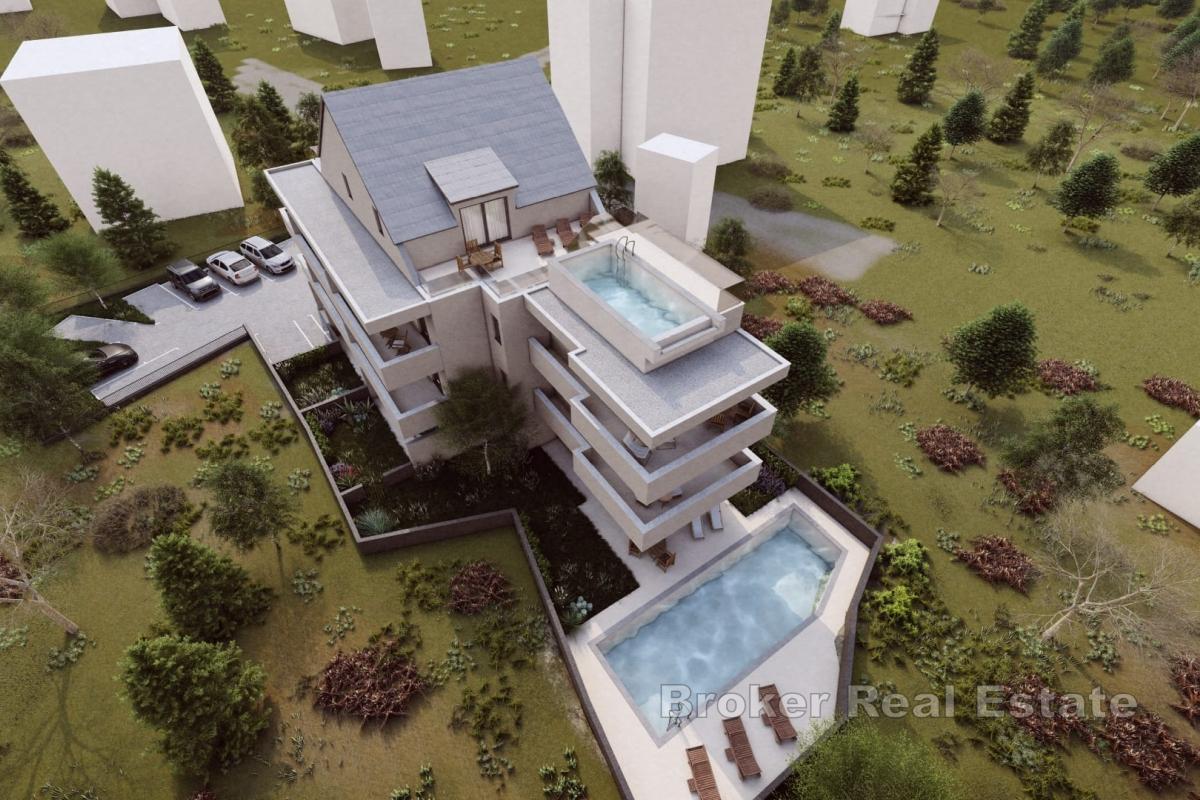 Penthouse z panoramicznym widokiem i basenem w sercu Dalmacji