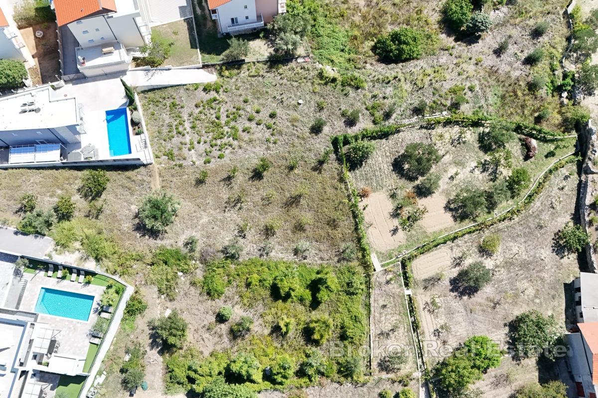 Terreno edificabile con vista mare