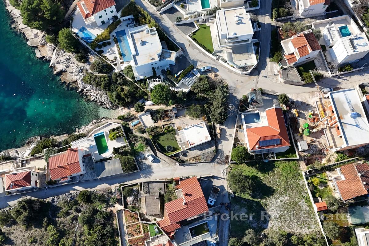 Moderno appartamento con terrazza e vista mare aperta