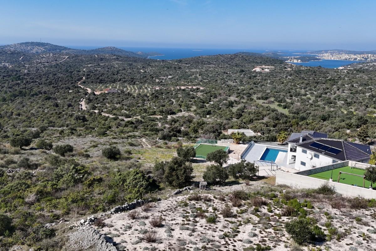 Lotto edificabile con vista panoramica sul mare