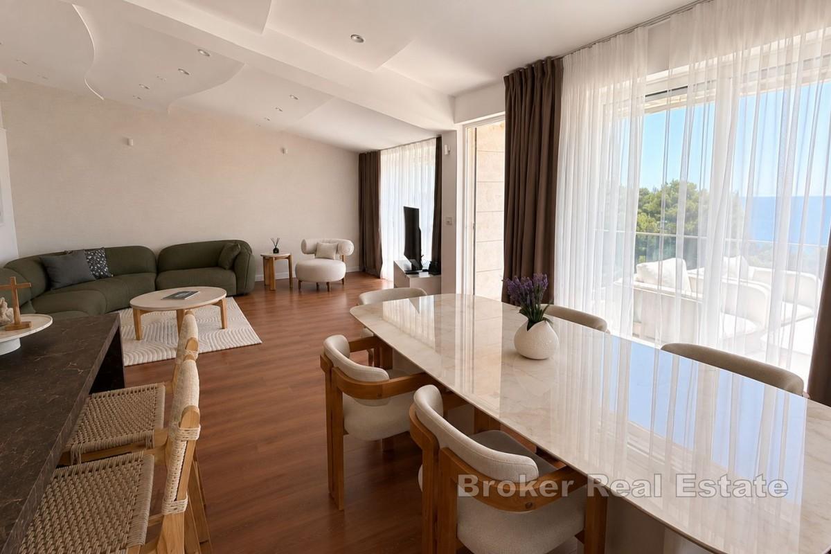 Luxuriöse 3-Zimmer-Wohnung mit Garage