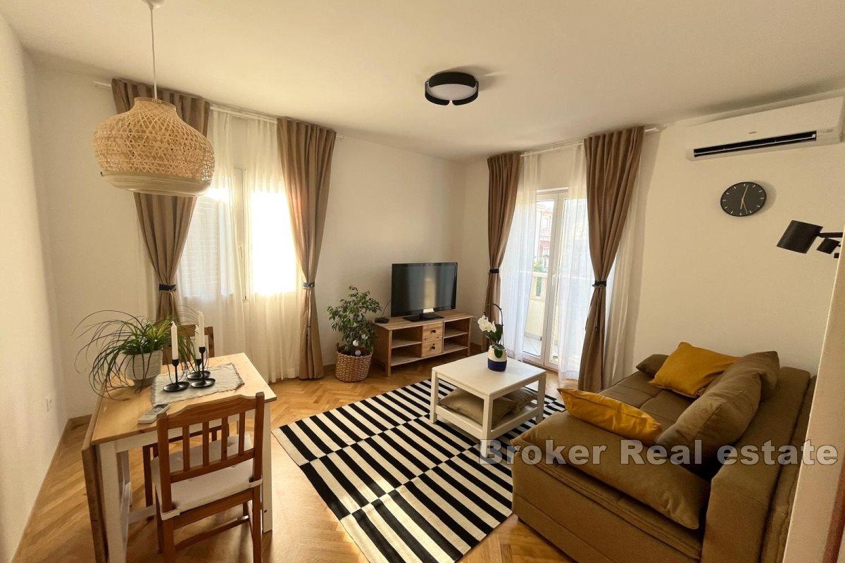 Appartement d'une chambre avec balcon dans un quartier calme