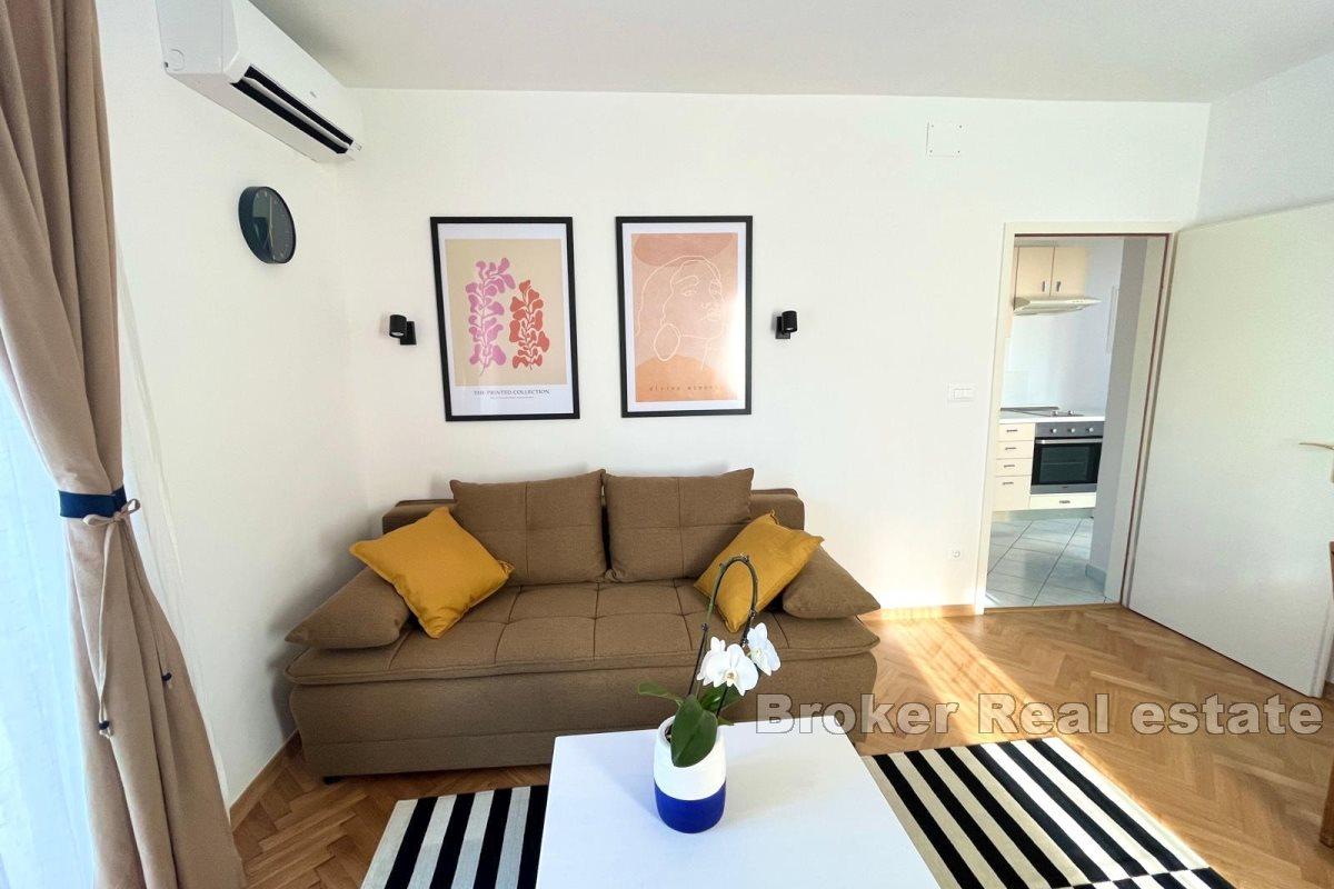 Appartement d'une chambre avec balcon dans un quartier calme