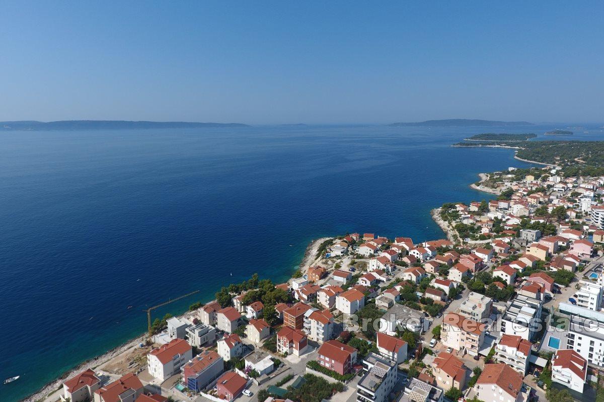 Ampio terreno edificabile in riva al mare