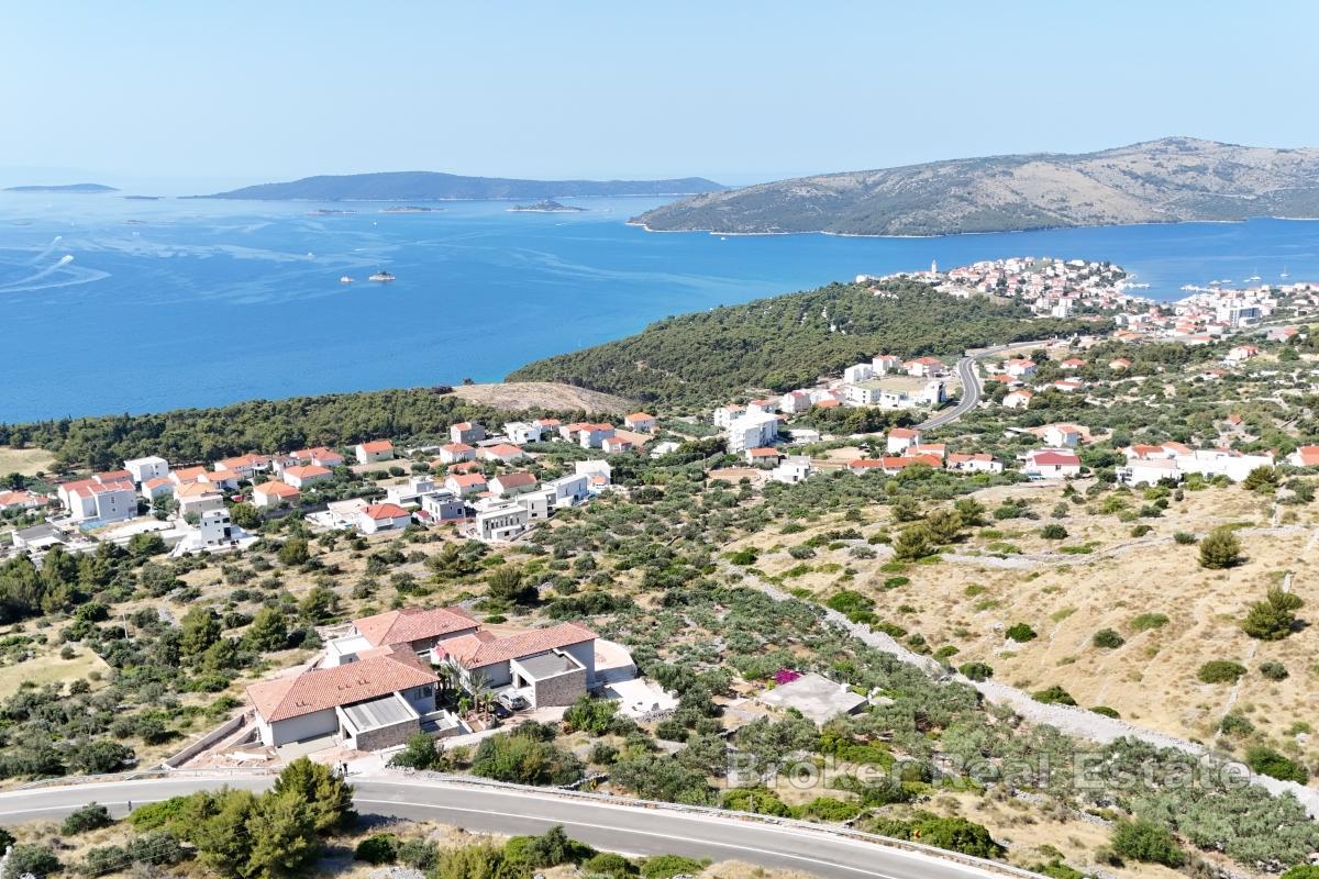 Terreno edificabile con vista mare