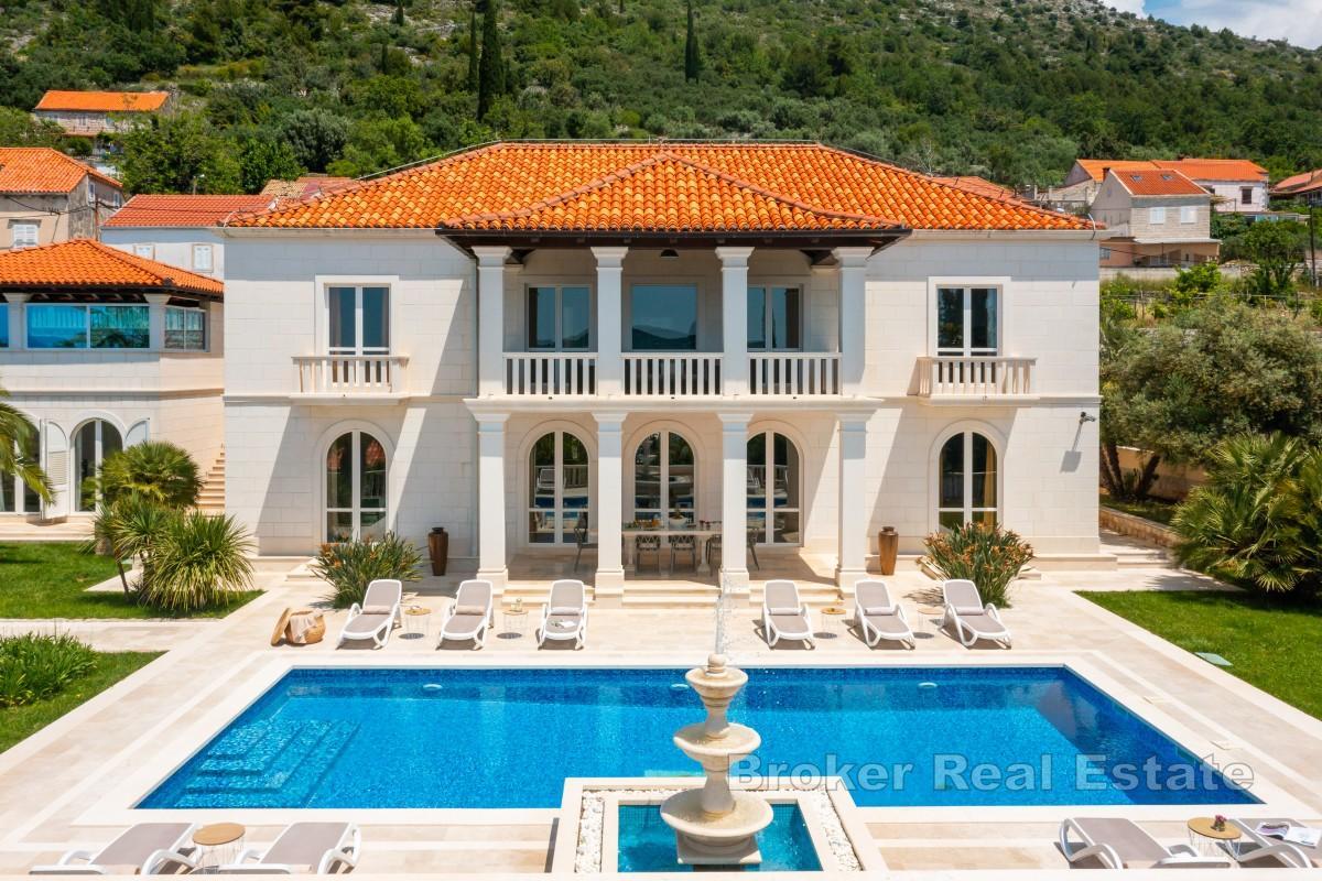 Exklusive Designervilla mit Meerblick