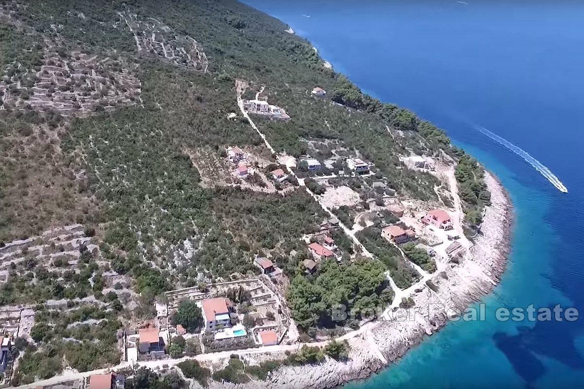 Spacious building plot with a sea view