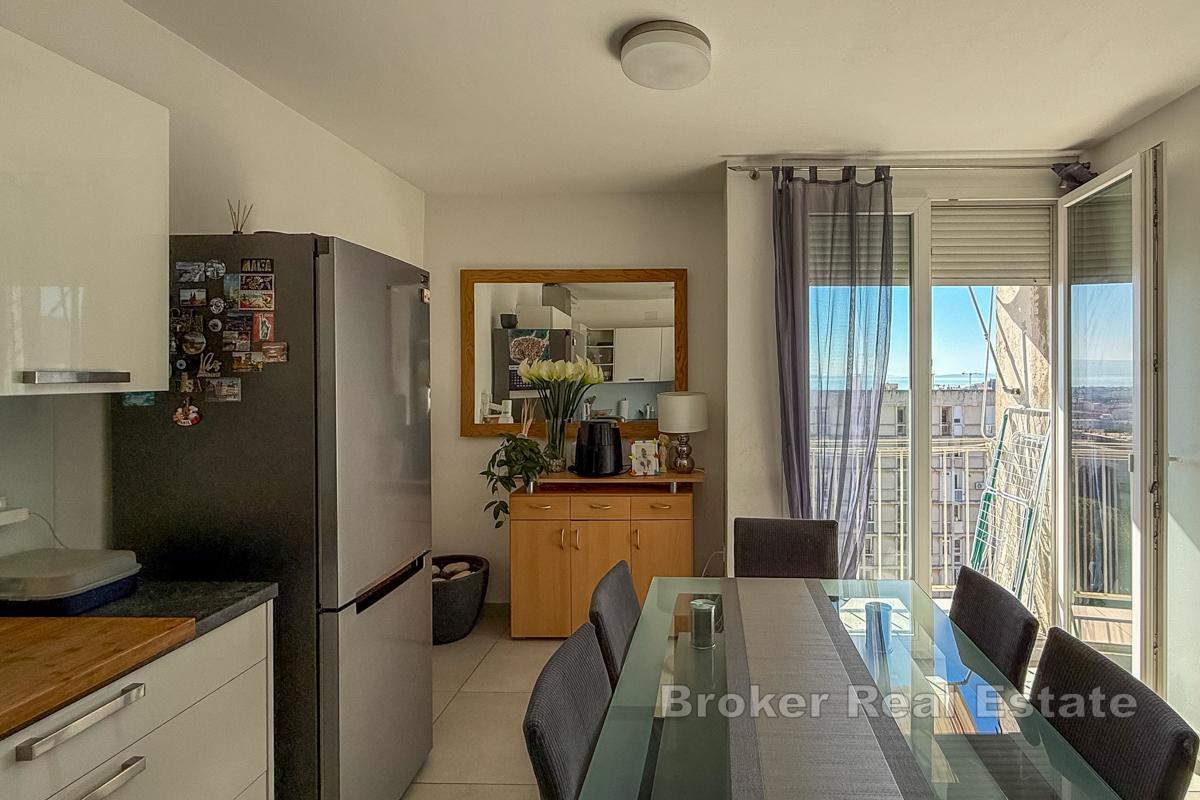 Schöne Drei-Zimmer-Wohnung mit Meerblick