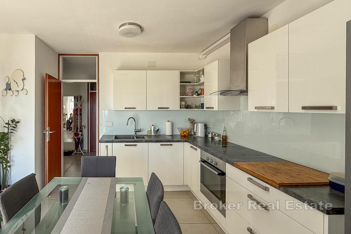 Schöne Drei-Zimmer-Wohnung mit Meerblick