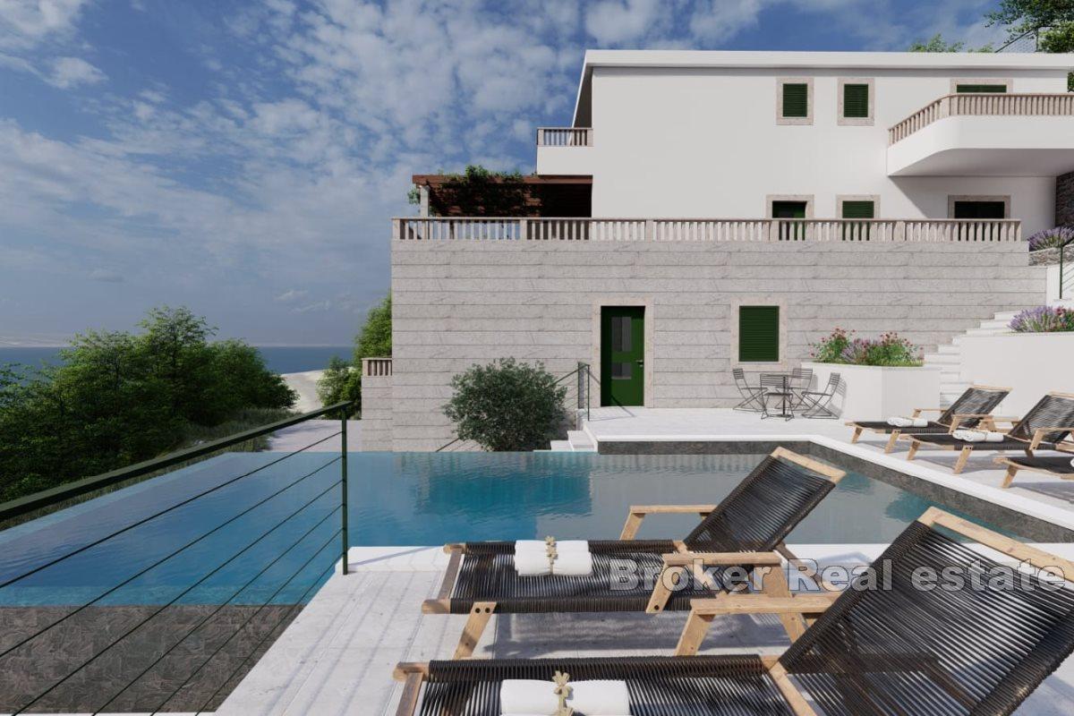 Luxusvilla am Meer mit Pool