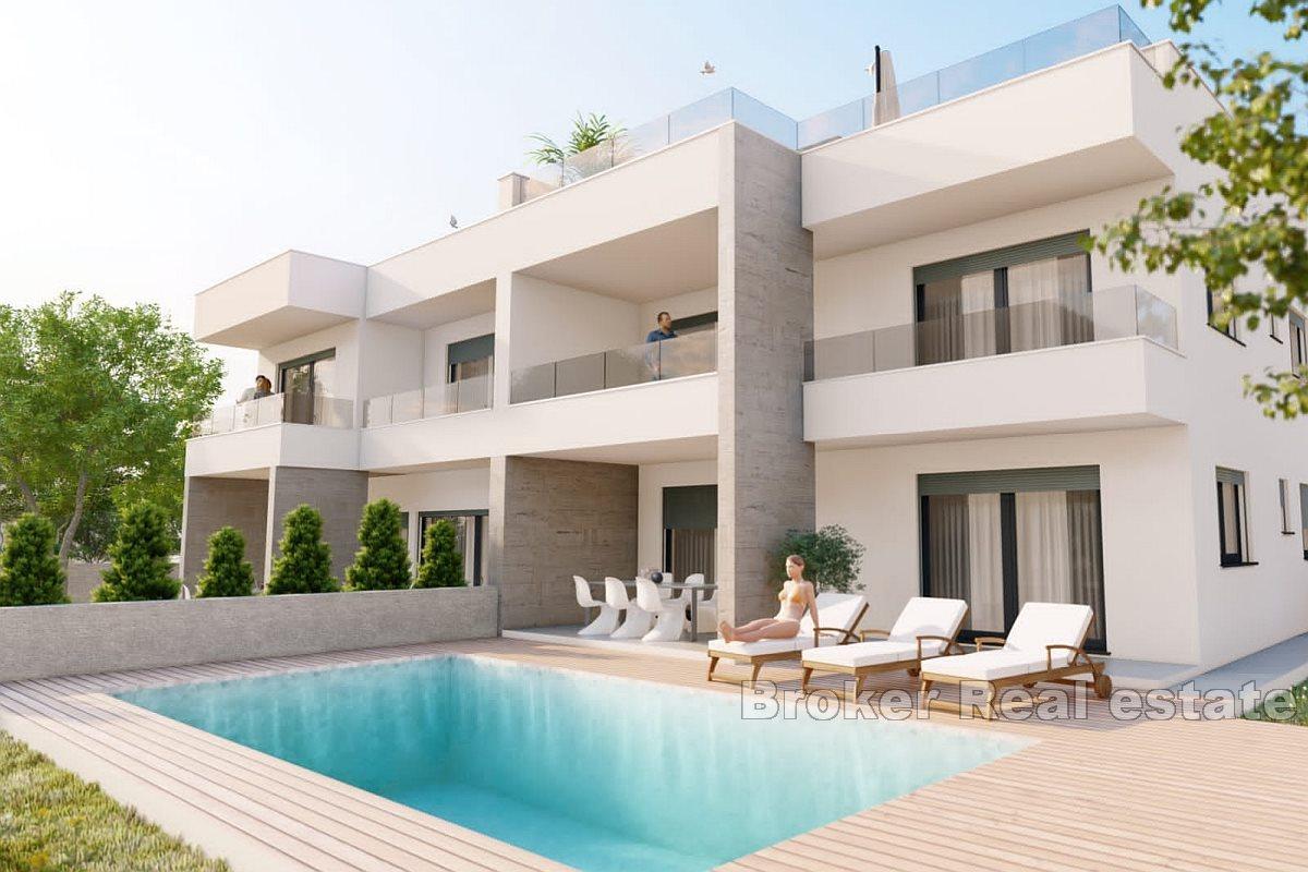 Two-room apartment with a pool