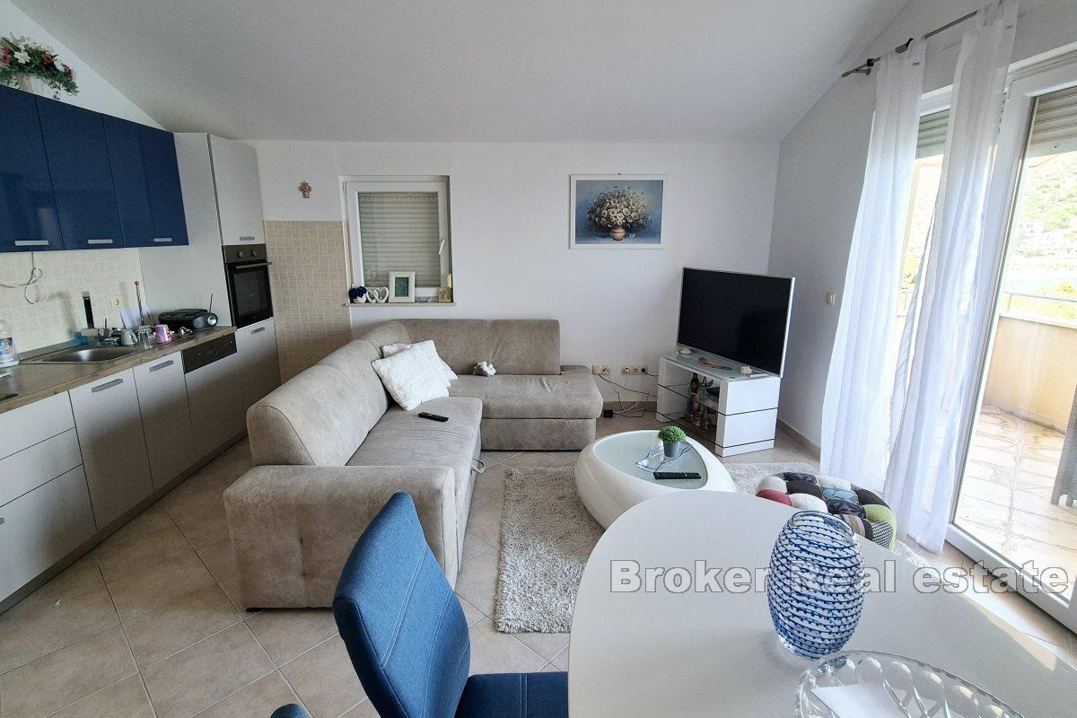 Moderno appartamento al mare
