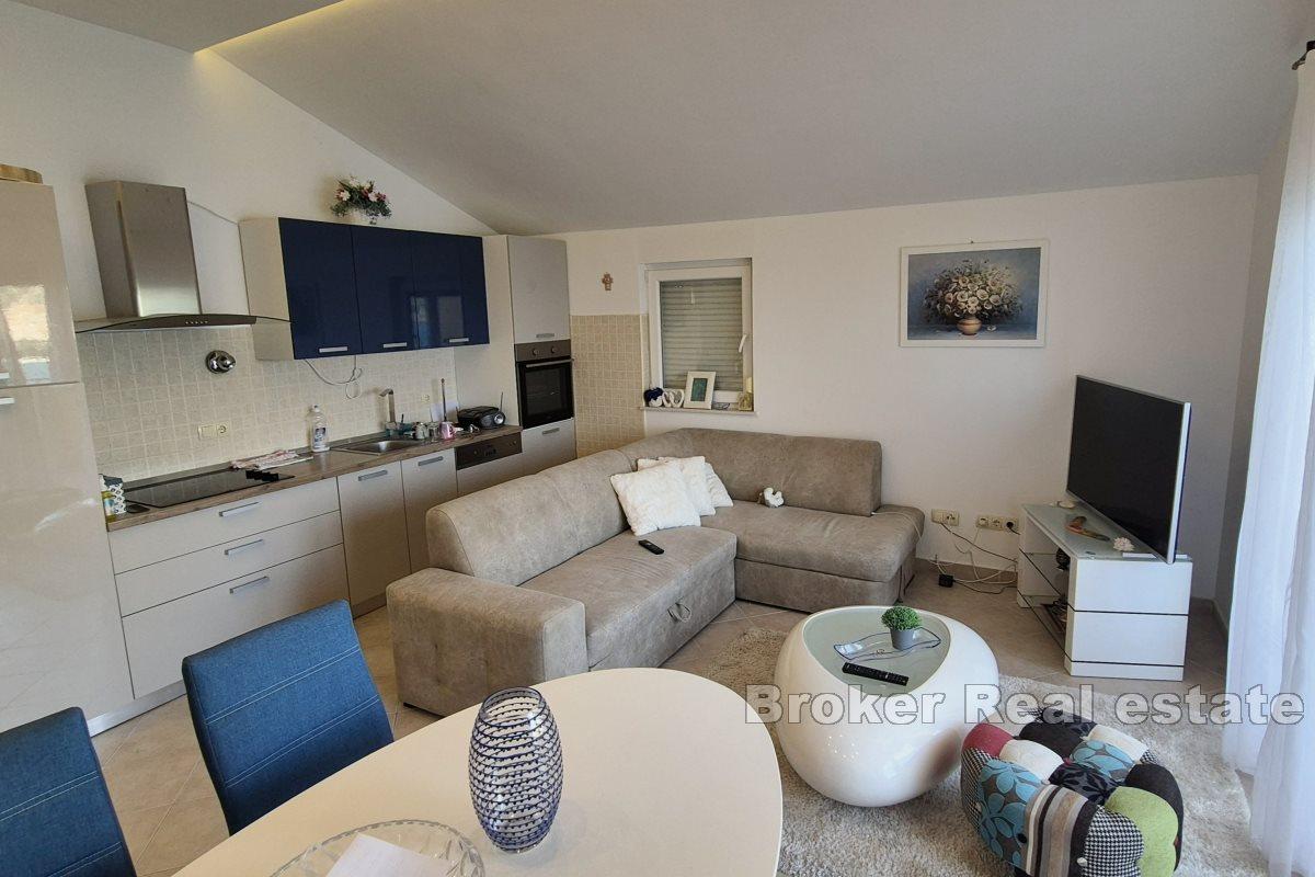 Moderno appartamento al mare