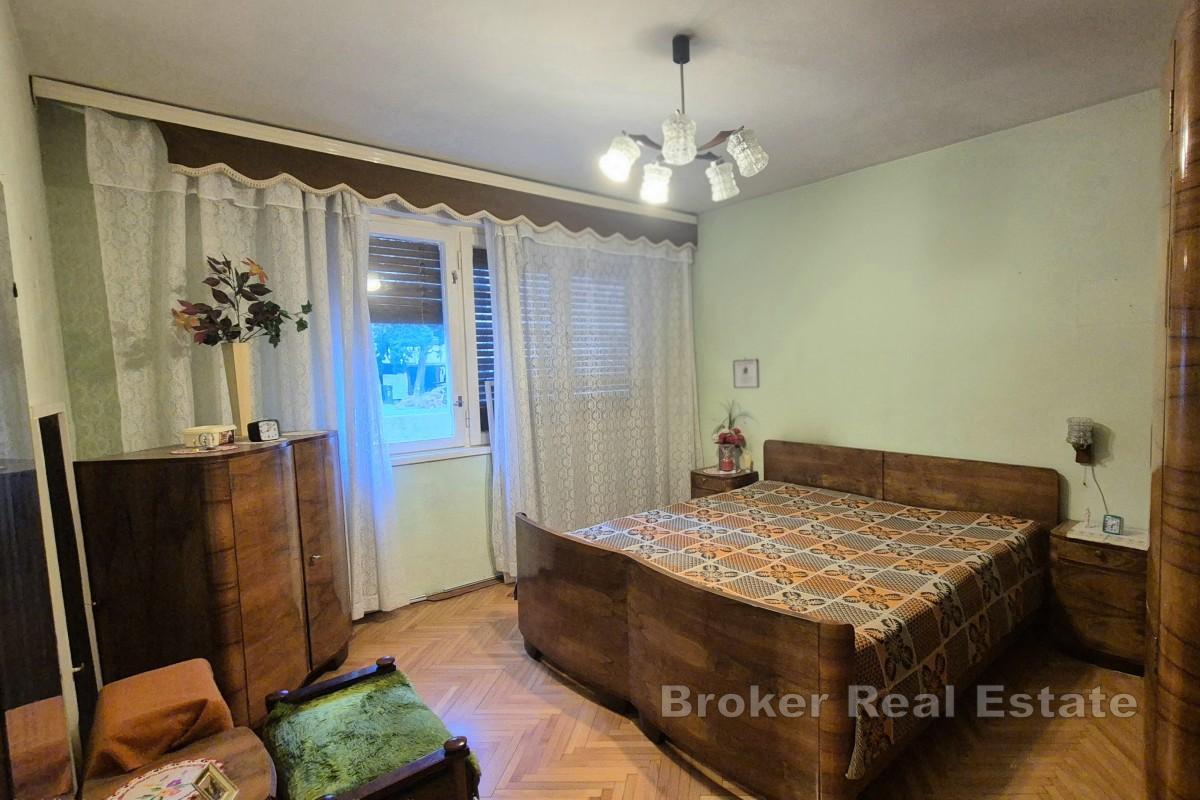 Appartement de plain-pied avec trois chambres