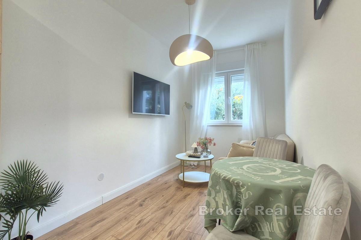 Wohnung mit zwei Schlafzimmern und Garten