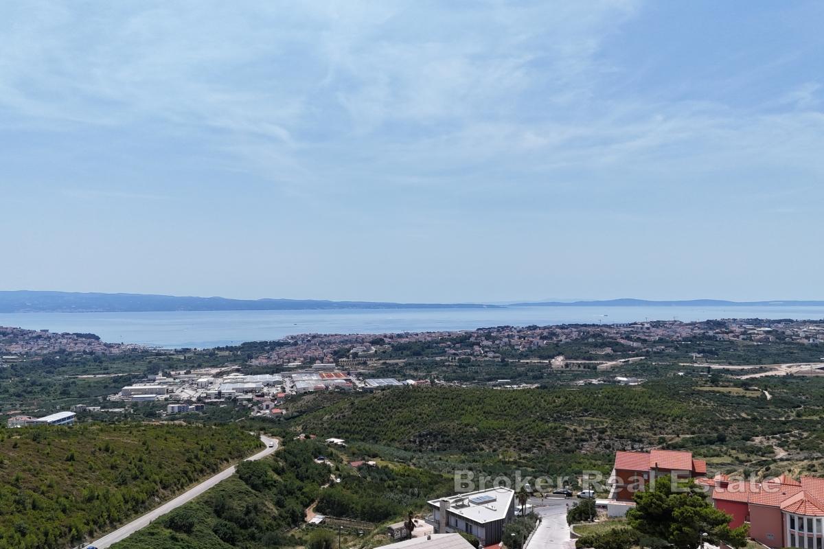 Terreno edificabile con vista mare e ottime potenzialità