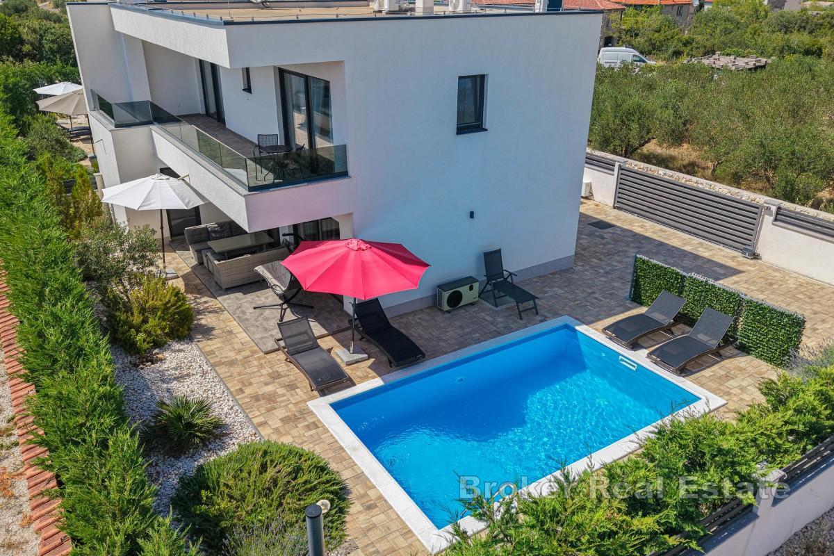 Villa in ruhiger Nachbarschaft