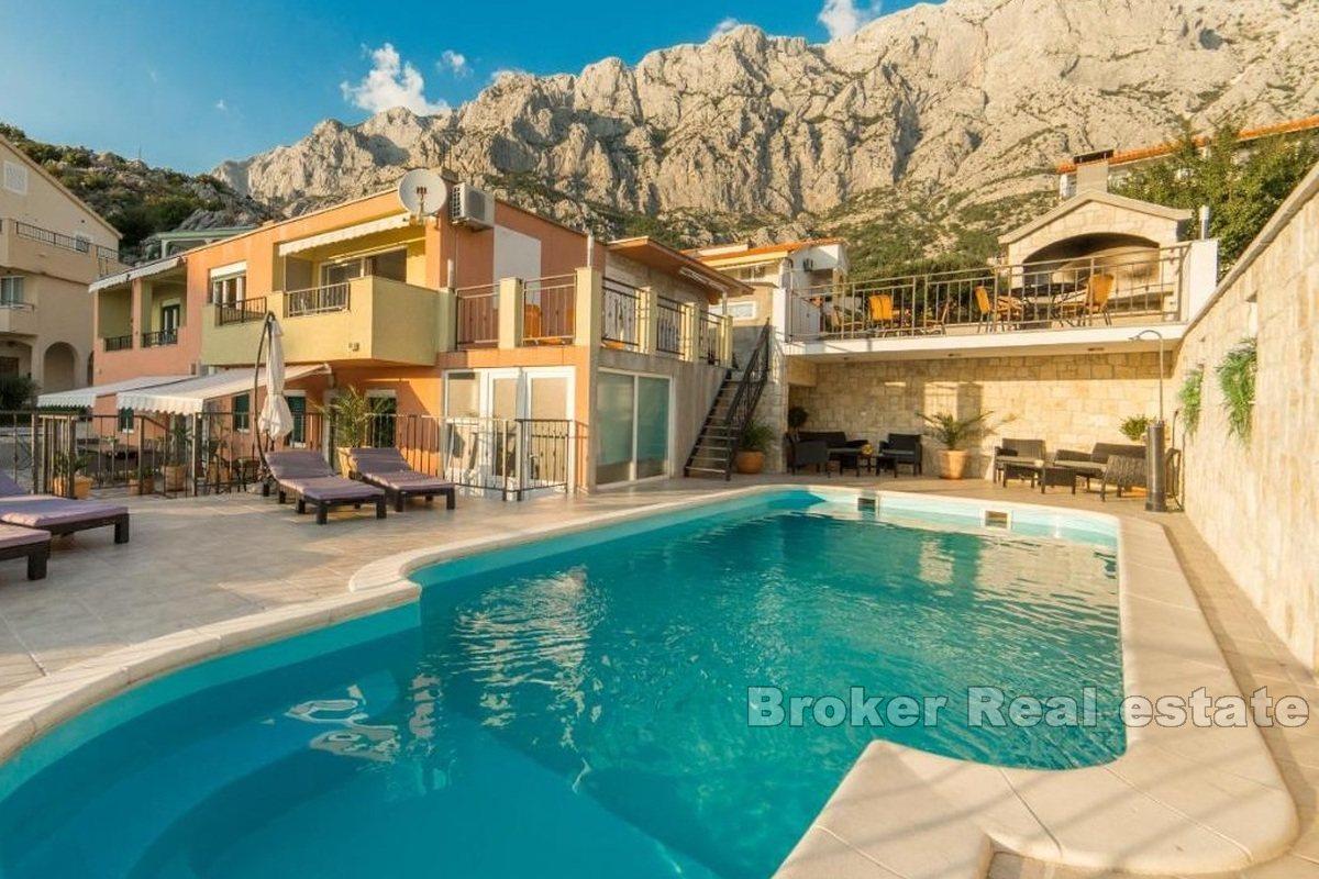 Apartmenthaus mit Meerblick