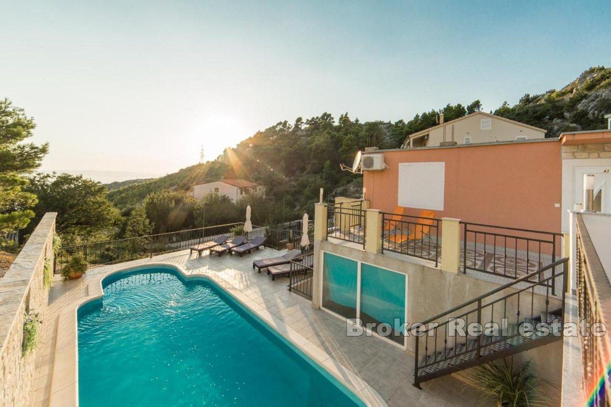 Apartmenthaus mit Meerblick