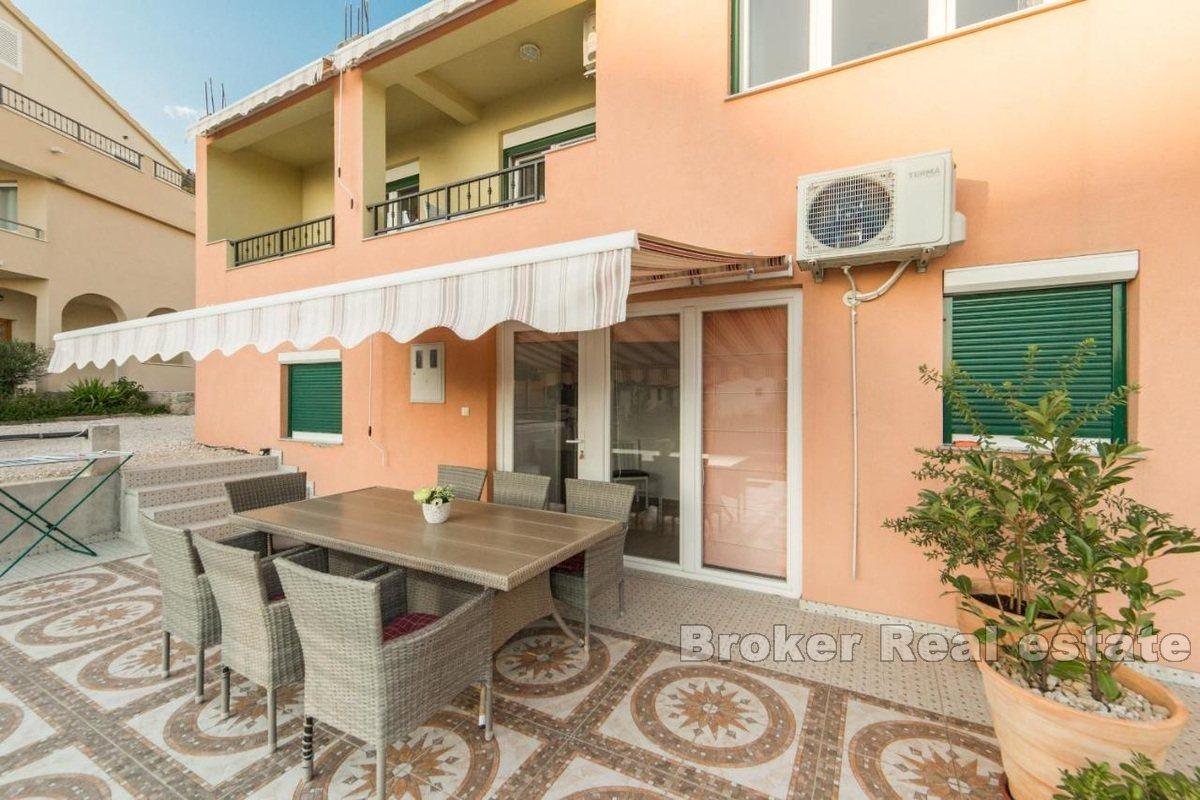 Apartmenthaus mit Meerblick