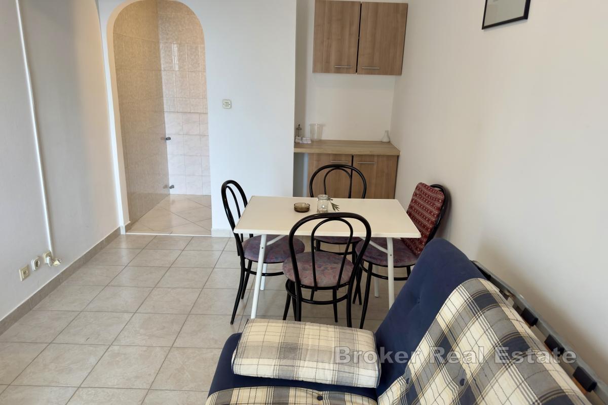 Apartmánový dům se soukromým přístupem na pláž v první řadě u moře