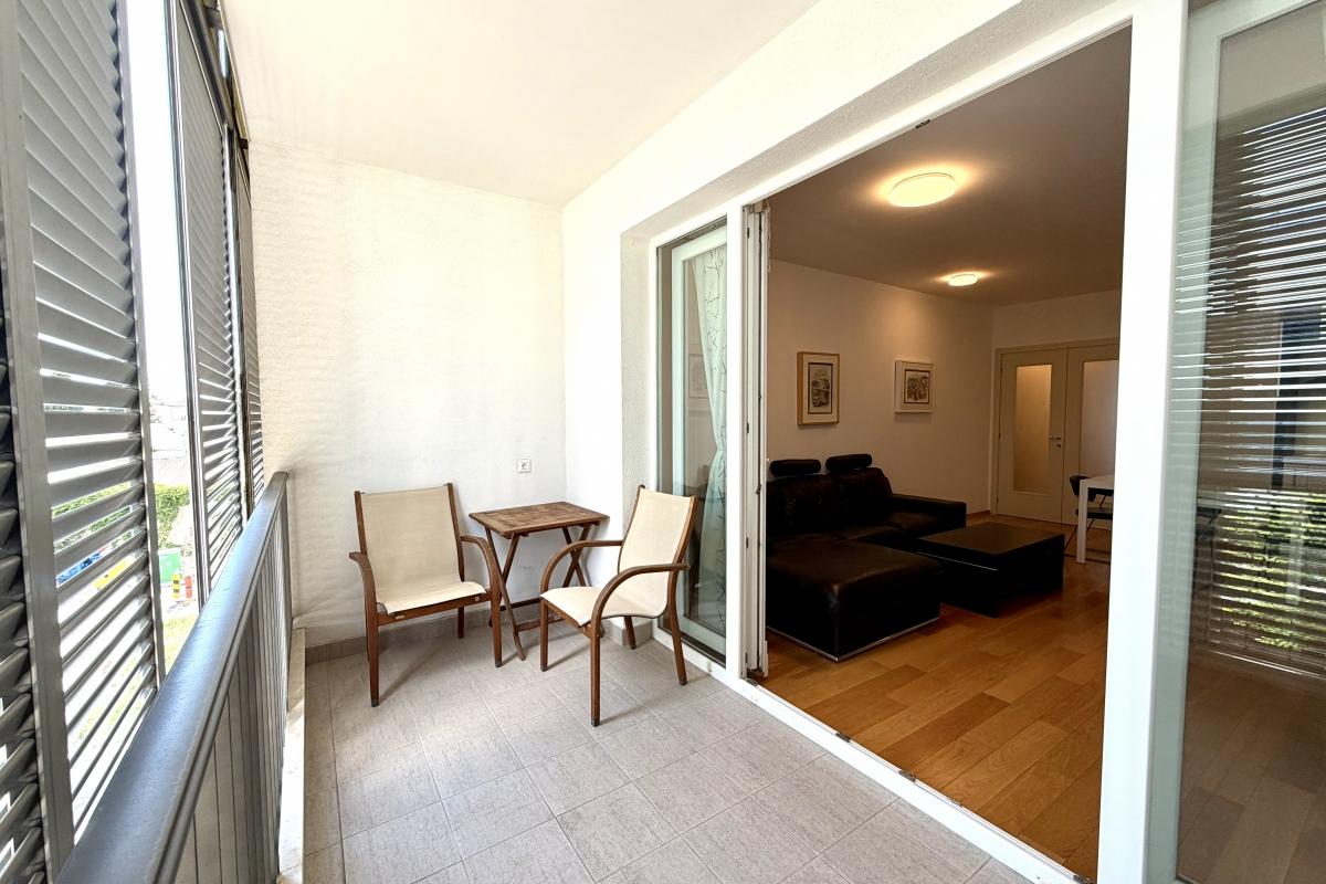 001-2049-102-Split-Trstenik-Two-bedroom-apartment-in-a-great-location-for-rent
