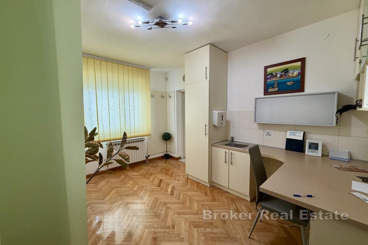 Un appartement polyvalent dans un emplacement privilégié
