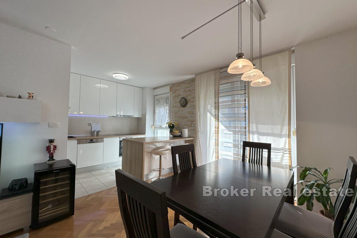 Spacious two-bedroom apartment in a desirable location