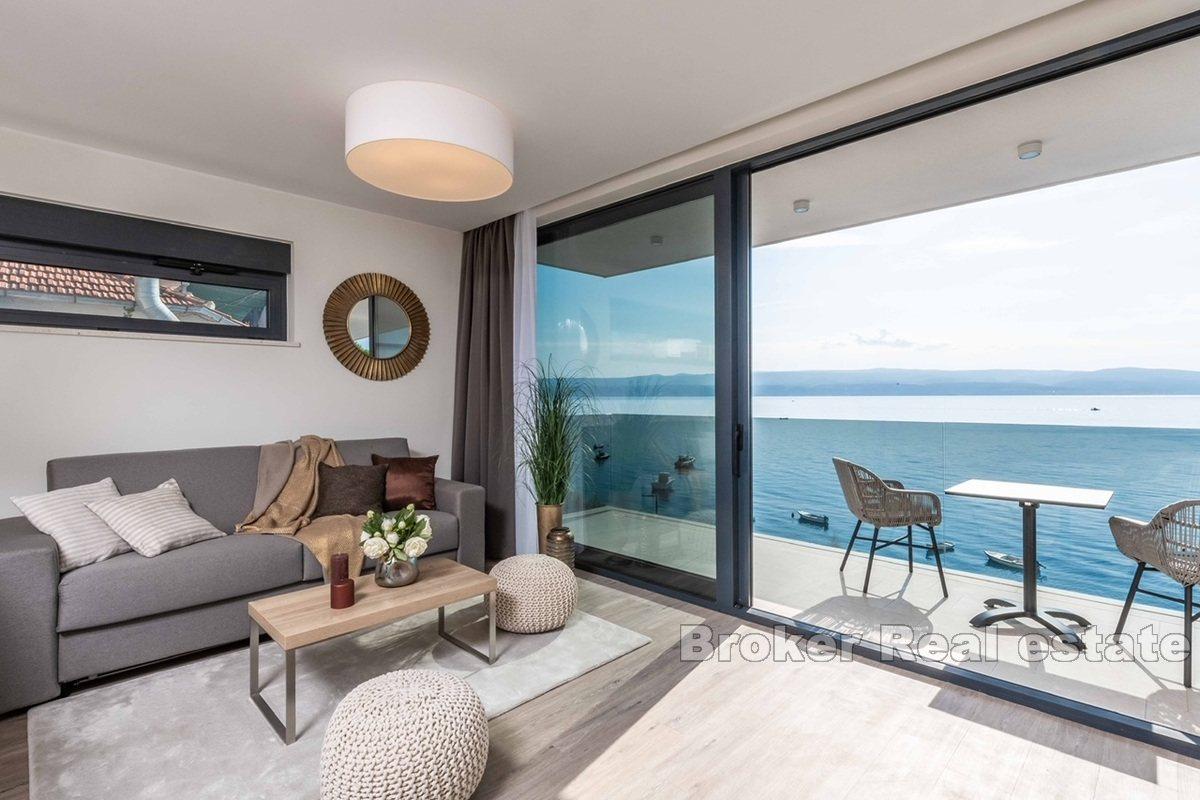 Atraktivan apartman u prvom redu do mora