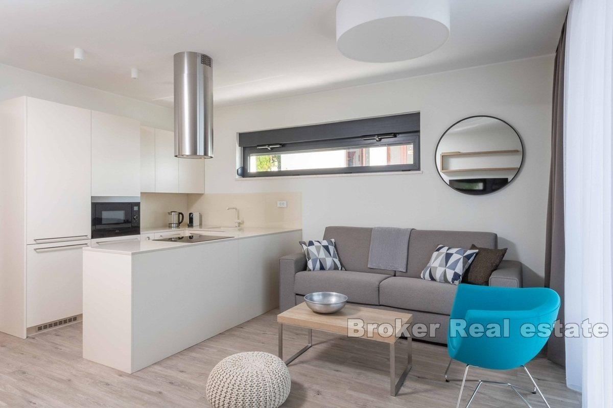 Atraktivan apartman u prvom redu do mora