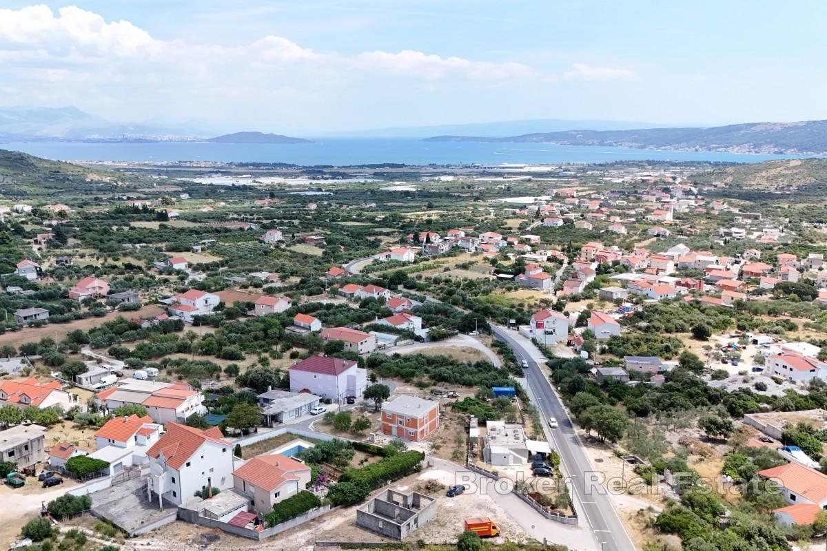 Terreno edificabile in zona tranquilla con vista mare