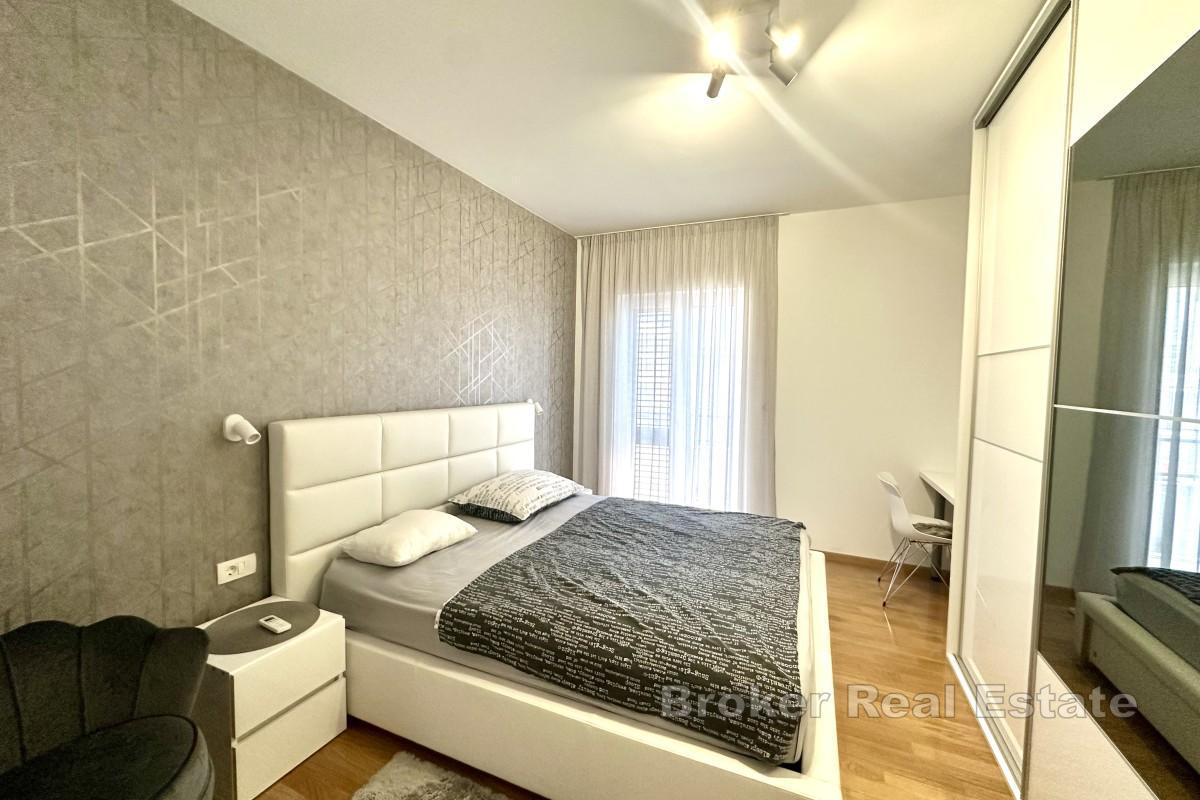 Mezonetový penthouse s panoramatickým výhledem na moře